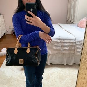 Dooney and bourke black barrel satchel